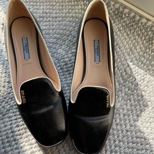 PRADA flat patent leather black